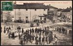 CPA UCHIZY Place du marché Souvenir des Manoeuvres d'automne en 1910 (17e Dragon
