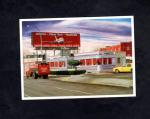 Carte postale CPM :  automobile amricaine et camion devant Air Line Diner
