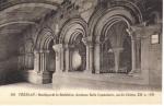 CPA   Vzelay  "  Basilique de la Madeleine - Ancienne salle capitulaire - Rue c