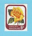 NEW ZEALAND NOUVELLE ZELANDE ROSES 1975 / MNH**