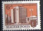 Timbre Hongrie 1975 - YT 2443 - Vue Urbaine - Dunaujvaros