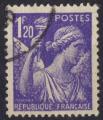 1944 FRANCE obl 651