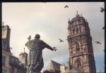 CPM RODEZ la Statue de Mgr Affre Place de la Cit, face  la tour de la Cathdrale Notre Dame