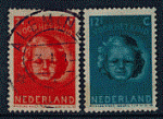 Pays-Bas 1945 - YT 437-438 - oblitr - tte de fille