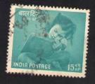 Inde 1957 Oblitr rond Used Stamp Girl Learning Lecture Petite fille lisant