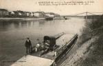 49 -  3 - Le Grand Pont suspendu sur la Loire vue des Quais...