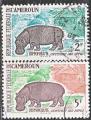 CAMEROUN les 2 timbres de 1962  ce type oblitrs  