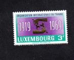LUXEMBOURG YT N 740 NEUF  -  CINQUANTENAIRE ORGANISATION INTERNATIONALE TRAVAIL