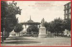 Pyrnes-Atlantiques ( 64 ) Pau : Place Royale, le kiosque et statue de Henri IV