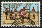 **  MADAGASCAR   100 F  1968  YT-PA107  " Danse tourbillon "  (o)  **