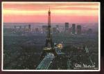CPM 75 PARIS La Tour Eiffel au lever du jour