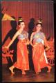 CPM  THAILANDE  Young Attractive Tha Girls Dancing  Jeunes filles dansant le style tha d'autrefois