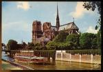 CPM  PARIS  Notre Dame et la Seine  Bteau Mouche