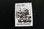 Pays-Bas - Fillettes  ct d'une chaise - Anne 1974 - Y.T. 1012 - Oblit. Used 