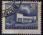 Hongrie 1953-54 - Maison des sports  Stalinvaros, 50 filler - YT 1086 