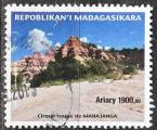 MADAGASCAR  2 timbres oblitrs de 2012 TTB (2 scans)