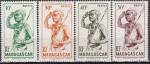 MADAGASCAR N 300/3 de 1946 neufs** tous les timbres  ce type