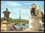 CPM  PARIS  Les Bords de la Seine au Pont Alexandre III