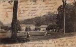 URIAGE-les-Bains (38) - CPA, Le Parc, anime - circule 1902
