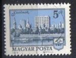 Timbre Hongrie 1975 - YT 2423 - Vue Urbaine - Szolnok sur la rivire Tisza