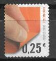 Luxembourg N 1624  doigts dcollant un papier autoadhsif  2005  sans colle