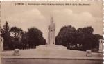 AUXERRE (89) - CPSM, Monument aux Morts 1914-18 (Ach. M. Blondat), bords crnel 