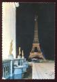 CPM  neuve PARIS  Tour Eiffel illumine vue du Plais de Chaillot