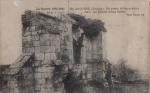 En ARGONNE (Meuse) - Un poste d'observation dans les ruines d'une glise - 1915