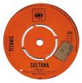 SP 45 RPM (7")   Titanic  "  Sing fool sing  "  Angleterre