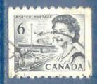 Canada n382Bj Elizabeth II 6c noir oblitr (dentel 10 horizontalement)