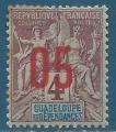 Guadeloupe N72 Colonies 4c lilas-brun sur gris surcharg 05 neuf avec charnire